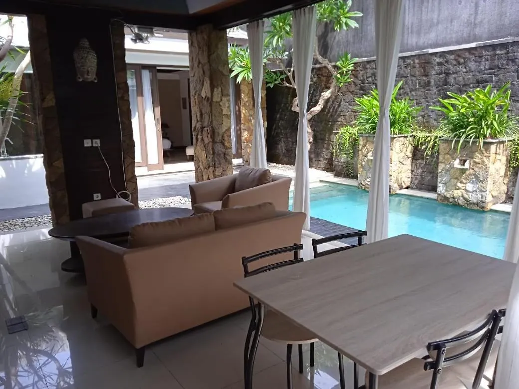 Villa Samatha Nusa Dua